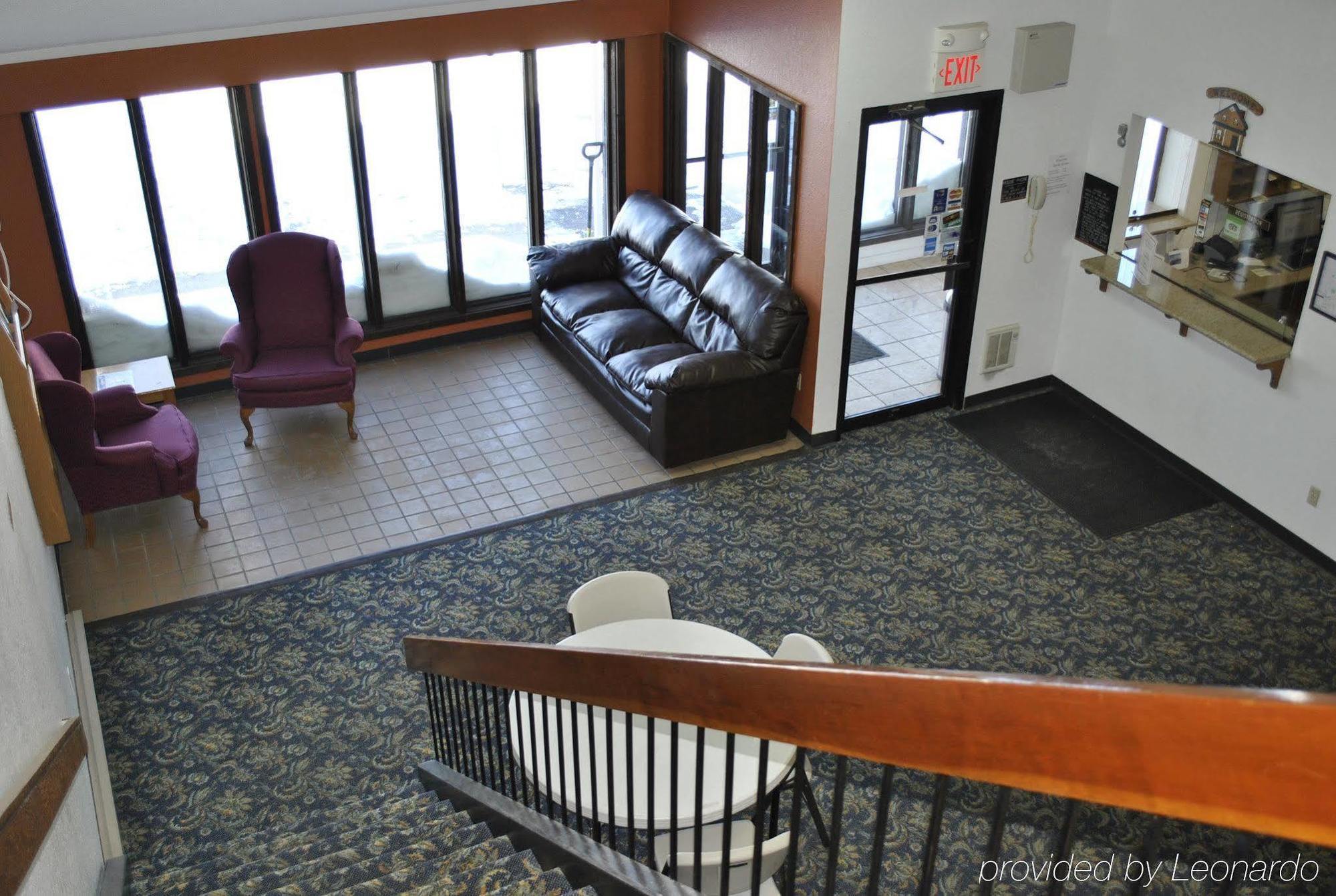 Waconia Inn And Suites Bagian luar foto